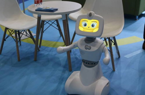 峰业科技 以人为本 携Robelf小贝机器人定义未来式智能生活
